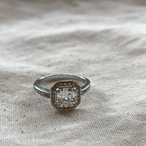 Swarovski Crystal ring Size 6